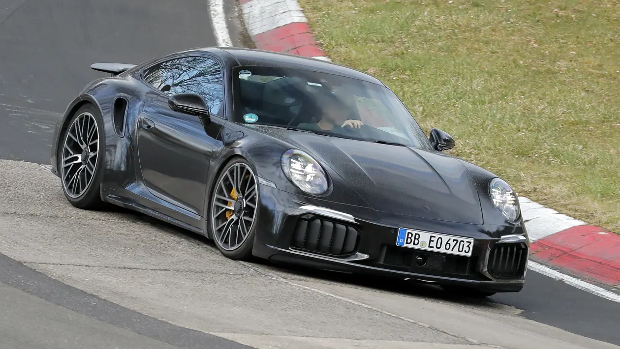 porsche 911 turbo spies march 25 4