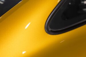 폼 미쳤네! 2년 걸려 수작업으로 제작된 '존더분쉬 포르쉐 911 GT3 RS' 등장