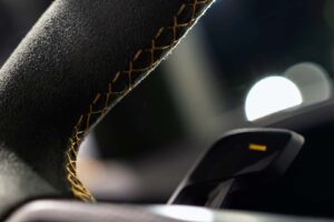 폼 미쳤네! 2년 걸려 수작업으로 제작된 '존더분쉬 포르쉐 911 GT3 RS' 등장