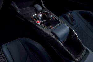 BMW, 발렌티노 로시 기념 한정판 'M4 CS 에디션 VR46' 공개
