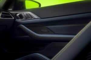 BMW, 발렌티노 로시 기념 한정판 'M4 CS 에디션 VR46' 공개