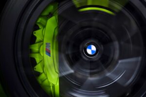 BMW, 발렌티노 로시 기념 한정판 'M4 CS 에디션 VR46' 공개