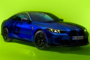 BMW, 발렌티노 로시 기념 한정판 'M4 CS 에디션 VR46' 공개
