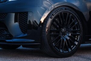 레인지로버, 635마력 '검은 괴물' 스포츠 SV 블랙(Range Rover Sport SV Black) 공개