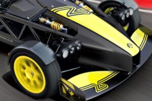 이건 거의 미쳤다! 525마력에 600kg 미만, 아리엘 아톰 4RR 공개