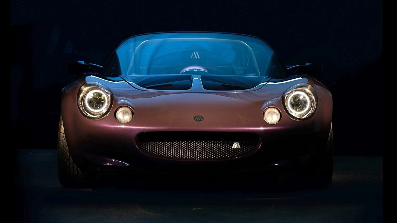 600kg·250마력 K-시리즈, 궁극의 로터스 엘리스 등장... 맥라렌 F1처럼 가운데 운전석 배치