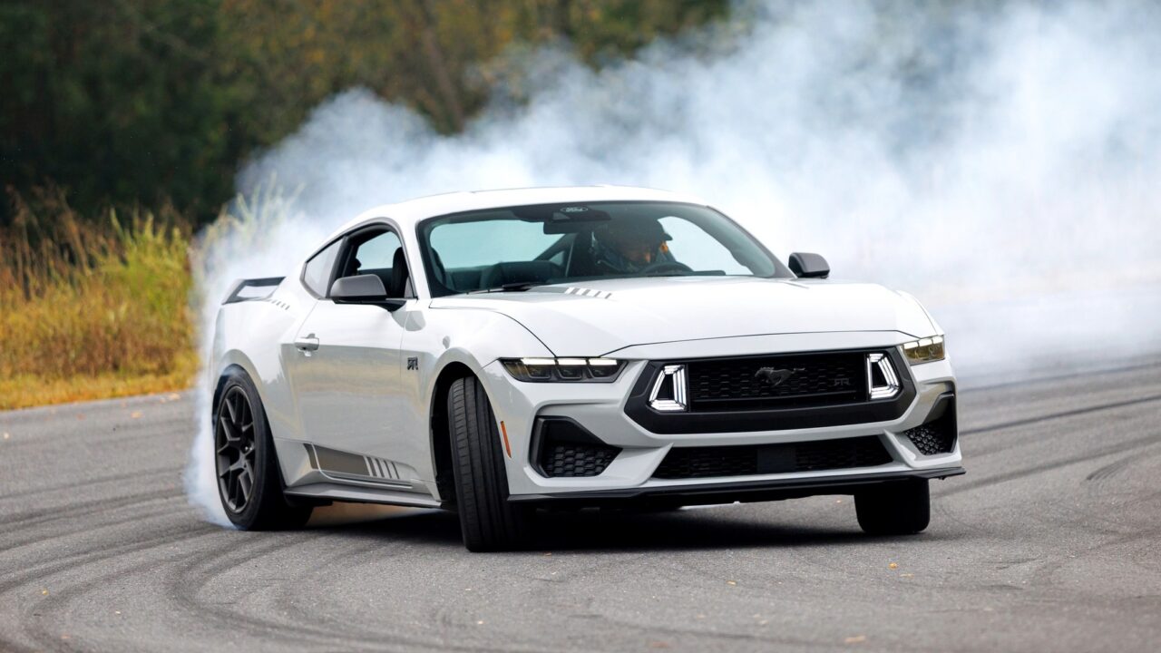 포드, 머스탱으로 드리프트 시장 겨냥… RTR 협업 모델 내년 출시