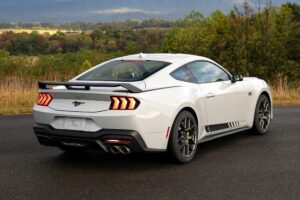 포드, 머스탱으로 드리프트 시장 겨냥… RTR 협업 모델 내년 출시