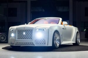 롤스로이스의 금기를 깼다, 두바이가 만든 ‘광기의 Dawn’ 롤스로이스의 금기를 깼다, 두바이가 만든 ‘광기의 Dawn’