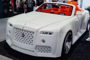 롤스로이스의 금기를 깼다, 두바이가 만든 ‘광기의 Dawn’ 롤스로이스의 금기를 깼다, 두바이가 만든 ‘광기의 Dawn’