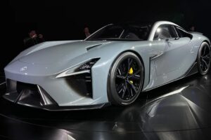 2초대 가속에 700km 주행…렉서스 LFA 후속 윤곽 드러나 2초대 가속에 700km 주행…렉서스 LFA 후속 윤곽 드러나