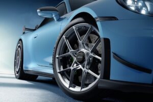 포르쉐, 540kg 다운포스로 무장한 911 GT3의 기록 단축 비결 공개 포르쉐, 540kg 다운포스로 무장한 911 GT3의 기록 단축 비결 공개