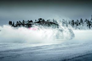 메르세데스-AMG, 북극권서 '괴물 쿠페' 테스트 중