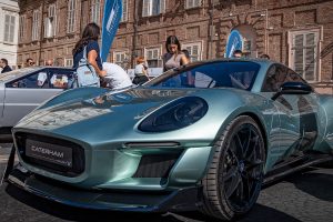 캐터햄의 전기 스포츠카, 프로젝트 V 실차에 더 가까워졌다