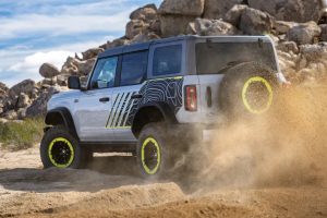 포드 브롱코 RTR 공개, 랩터 DNA 담은 '가성비' 고성능 오프로더
