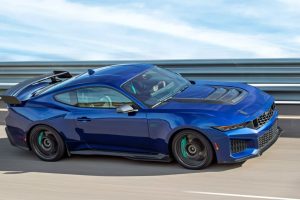 911 GT3 겨냥한 머스탱 등장, 815마력급 슈퍼차저 V8 장착한 포드의 새로운 무기