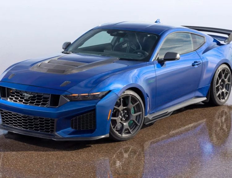 911 GT3 겨냥한 머스탱 등장, 815마력급 슈퍼차저 V8 장착한 포드의 새로운 무기