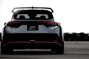 GR 야리스 잡겠다는 닛산, X-트레일 심장 품은 '아우라 니스모 RS' 콘셉트 공개