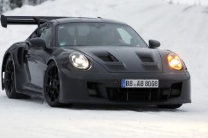 포르쉐 992.2 GT3 RS 포착… 이미 괴물인데 더 진화한다 포르쉐 992.2 GT3 RS 포착… 이미 괴물인데 더 진화한다