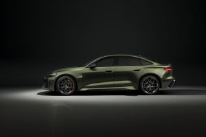 아우디, RS 최초 플러그인 하이브리드 'RS 5' 공개…639마력·전기 모드로 84km 주행 아우디, RS 최초 플러그인 하이브리드 'RS 5' 공개…639마력·전기 모드로 84km 주행