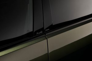 아우디, RS 최초 플러그인 하이브리드 'RS 5' 공개…639마력·전기 모드로 84km 주행 아우디, RS 최초 플러그인 하이브리드 'RS 5' 공개…639마력·전기 모드로 84km 주행