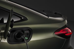 아우디, RS 최초 플러그인 하이브리드 'RS 5' 공개…639마력·전기 모드로 84km 주행 아우디, RS 최초 플러그인 하이브리드 'RS 5' 공개…639마력·전기 모드로 84km 주행