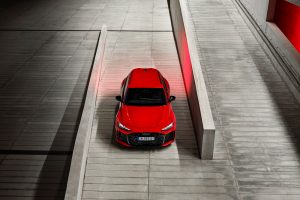 아우디, RS 최초 플러그인 하이브리드 'RS 5' 공개…639마력·전기 모드로 84km 주행 아우디, RS 최초 플러그인 하이브리드 'RS 5' 공개…639마력·전기 모드로 84km 주행