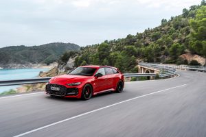 아우디, RS 최초 플러그인 하이브리드 'RS 5' 공개…639마력·전기 모드로 84km 주행 아우디, RS 최초 플러그인 하이브리드 'RS 5' 공개…639마력·전기 모드로 84km 주행