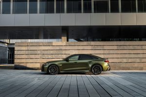 아우디, RS 최초 플러그인 하이브리드 'RS 5' 공개…639마력·전기 모드로 84km 주행 아우디, RS 최초 플러그인 하이브리드 'RS 5' 공개…639마력·전기 모드로 84km 주행