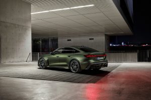 아우디, RS 최초 플러그인 하이브리드 'RS 5' 공개…639마력·전기 모드로 84km 주행 아우디, RS 최초 플러그인 하이브리드 'RS 5' 공개…639마력·전기 모드로 84km 주행