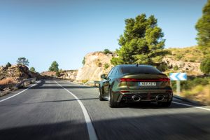 아우디, RS 최초 플러그인 하이브리드 'RS 5' 공개…639마력·전기 모드로 84km 주행 아우디, RS 최초 플러그인 하이브리드 'RS 5' 공개…639마력·전기 모드로 84km 주행