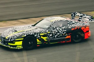 메르세데스-AMG, “V8은 끝나지 않았다”…블랙시리즈·미토스·전동화까지 전면 확장