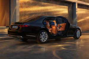 독일 총리의 새 관용차? 벤츠 신형 S클래스 기반 V12 방탄 세단 등장