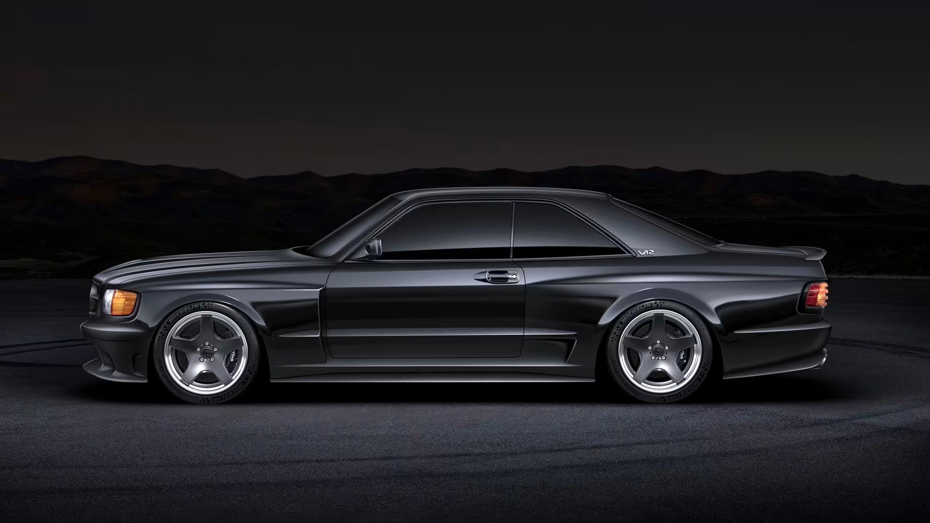 “V12의 귀환” 1980년대 클래식 SEC가 슈퍼카 엔진 품고 2027년 부활한다