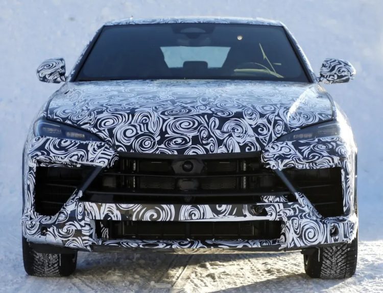 람보르기니 우루스 퍼포만테, PHEV 파워트레인 장착하고 돌아온다…789마력 이상 예고