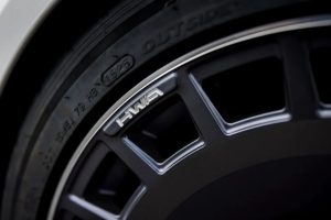 AMG 창업자 아들 회사가 만든 13억6000만 원짜리 190E 등장 AMG 창업자 아들 회사가 만든 13억6000만 원짜리 190E 등장