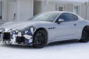 V6 그대로, 출력은 더?…마세라티 그란투리스모 부분변경 테스트 포착