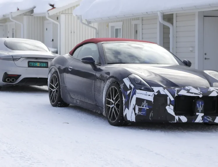 V6 그대로, 출력은 더?…마세라티 그란투리스모 부분변경 테스트 포착