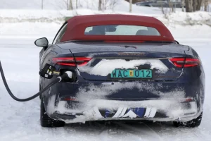 V6 그대로, 출력은 더?…마세라티 그란투리스모 부분변경 테스트 포착