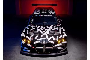 만우절 농담이 진짜 레이스카로…BMW M3 투어링, 뉘르부르크링 24시간 레이스 출격