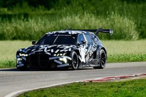 만우절 농담이 진짜 레이스카로…BMW M3 투어링, 뉘르부르크링 24시간 레이스 출격