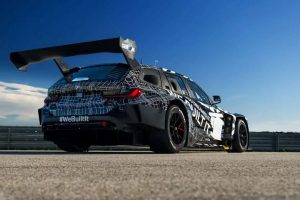 만우절 농담이 진짜 레이스카로…BMW M3 투어링, 뉘르부르크링 24시간 레이스 출격