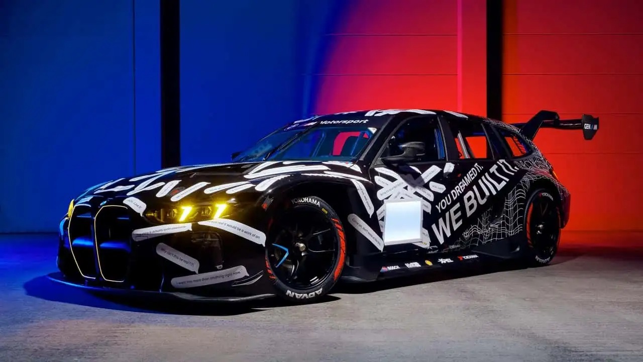 만우절 농담이 진짜 레이스카로…BMW M3 투어링, 뉘르부르크링 24시간 레이스 출격