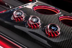 1,360마력에 850kW 충전…메르세데스-AMG 첫 순수 전기차 실내 공개