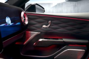 1,360마력에 850kW 충전…메르세데스-AMG 첫 순수 전기차 실내 공개