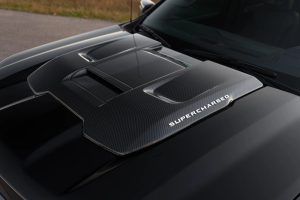 700마력 괴물 픽업 등장…실버라도 ZR2, 헤네시 손 거치자 완전히 달라졌다