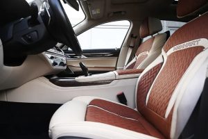 V12 끝났다고? 만하르트, 711마력으로 BMW M760Li 되살렸다 V12 끝났다고? 만하르트, 711마력으로 BMW M760Li 되살렸다