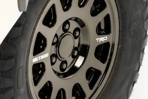 37인치 타이어·롱트래블 서스펜션…토요타가 랩터에게 선전포고하는 방법 37인치 타이어·롱트래블 서스펜션…토요타가 랩터에게 선전포고하는 방법