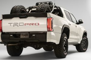 37인치 타이어·롱트래블 서스펜션…토요타가 랩터에게 선전포고하는 방법 37인치 타이어·롱트래블 서스펜션…토요타가 랩터에게 선전포고하는 방법