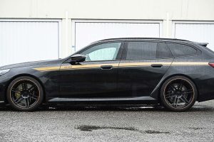 910마력 왜건 등장…M5 투어링, 만하르트 손 거치자 괴물됐다 910마력 왜건 등장…M5 투어링, 만하르트 손 거치자 괴물됐다